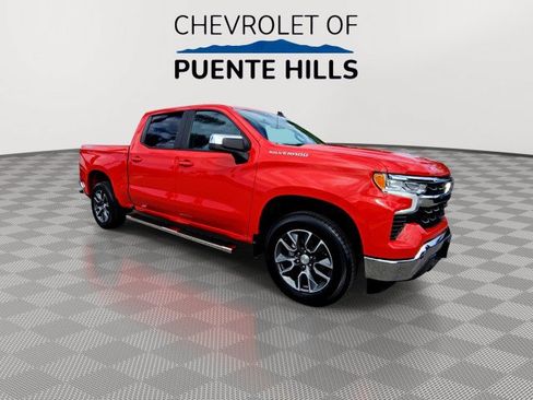 Used 2023 Chevrolet Silverado 1500 LT AWD/4WD image 2