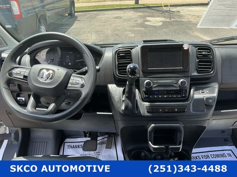 Used 2025 RAM ProMaster 2500 w/ Convenience Group FWD image 13