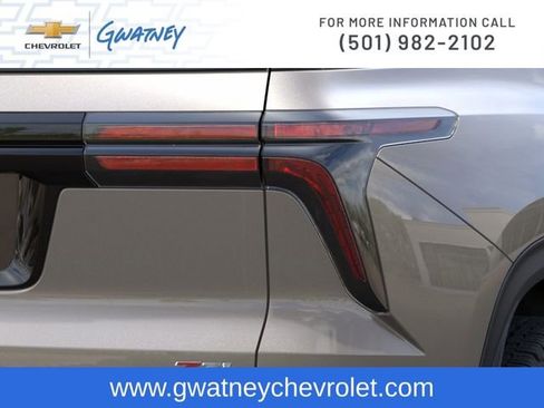 New 2026 Chevrolet Traverse Z71 w/ LPO, Floor Liner Package AWD/4WD image 11