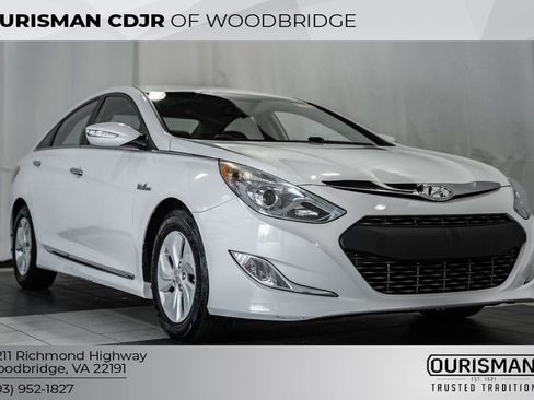 Used 2014 Hyundai Sonata Hybrid image 1