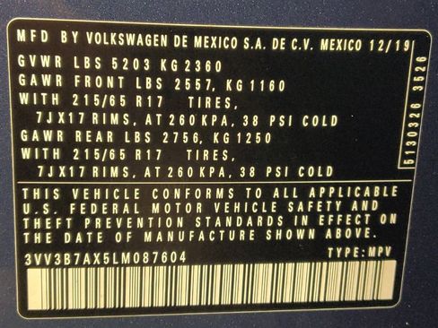 Used 2020 Volkswagen Tiguan SE image 33