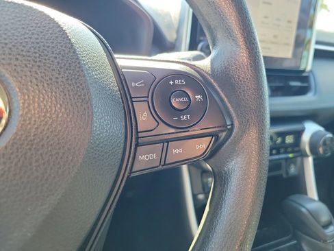 Used 2024 Toyota RAV4 XLE image 27