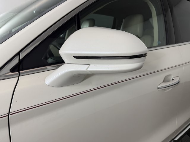 Used 2017 Lincoln MKX Select w/ Select Plus Package FWD image 32