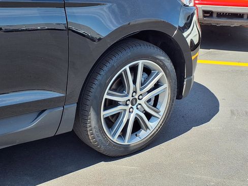 Used 2024 Ford Edge Titanium w/ Equipment Group 301A AWD/4WD image 31