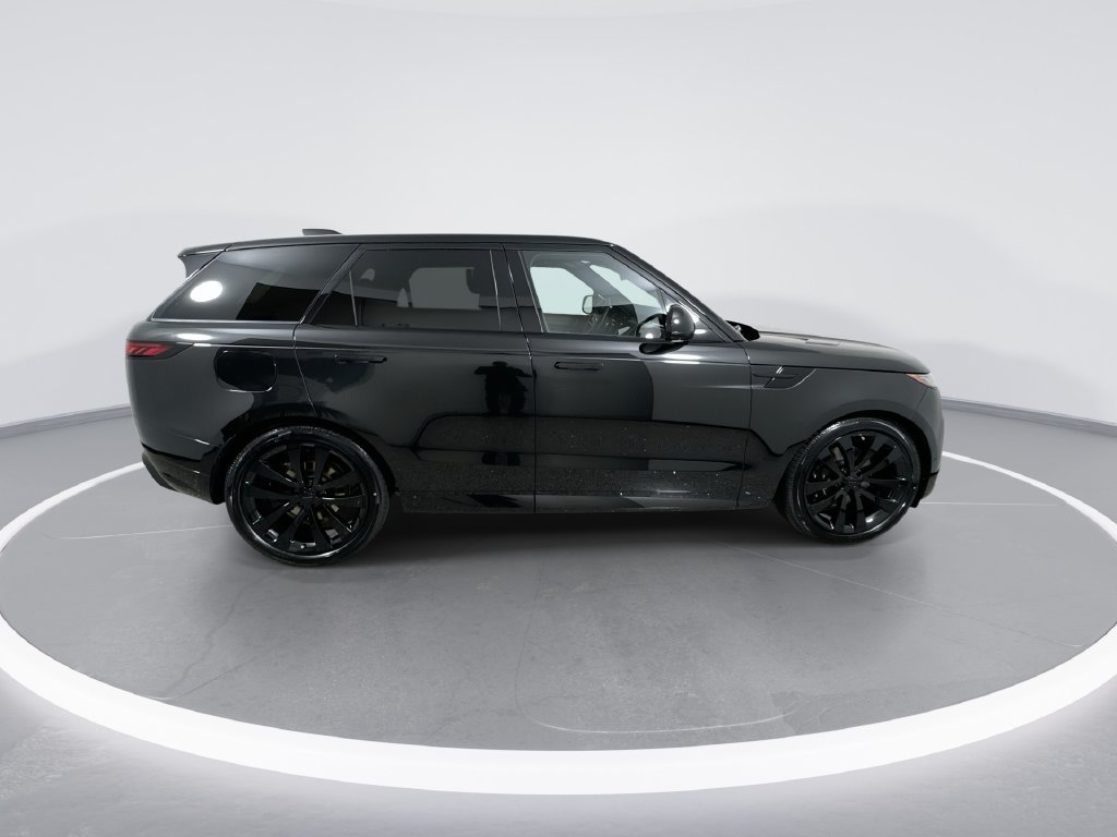 New 2027 Land Rover Range Rover Sport Dynamic SE AWD/4WD image 9