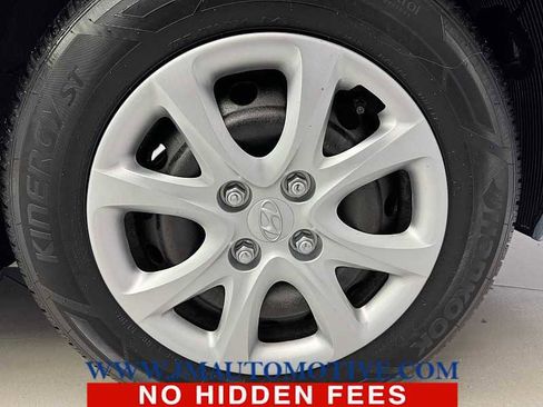 Used 2014 Hyundai Accent GLS image 9