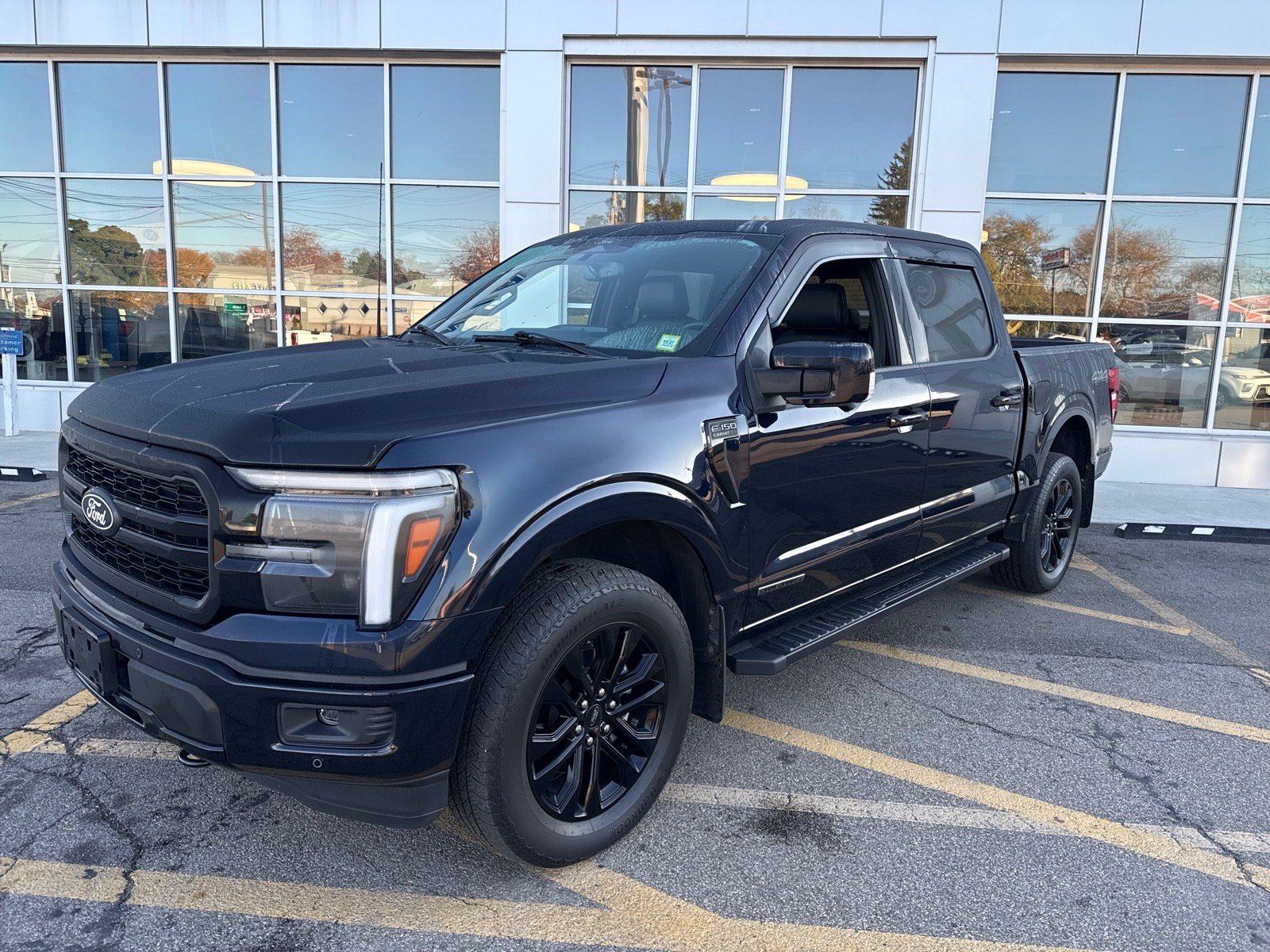 Used 2025 Ford F150 Lariat w/ Equipment Group 501A Mid AWD/4WD image 1