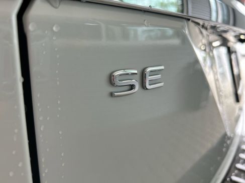 Used 2026 Volkswagen Atlas SE image 48