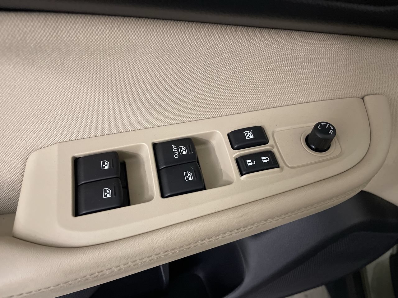 Used 2019 Subaru Outback 2.5i AWD/4WD image 12