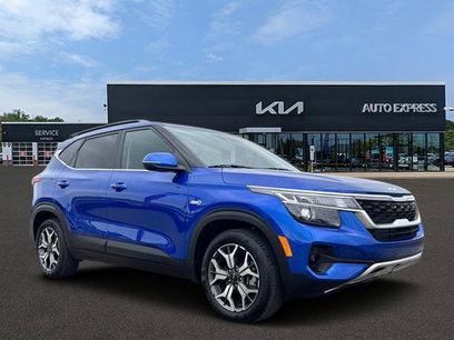 Used 2023 Kia Seltos EX