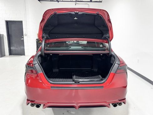 Used 2019 Toyota Camry XSE image 9