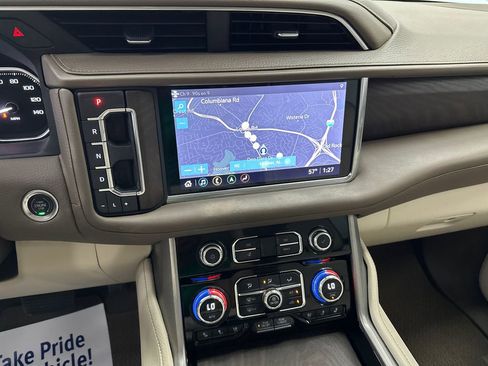 Used 2021 GMC Yukon XL Denali RWD image 30