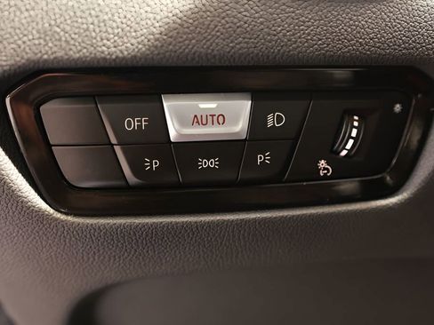 Used 2023 BMW M440i Coupe w/ Premium Package RWD image 45