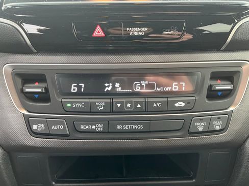 Used 2025 Honda Ridgeline Sport image 16