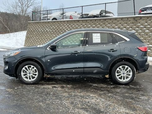 Certified 2022 Ford Escape SE w/ Convenience Package image 39