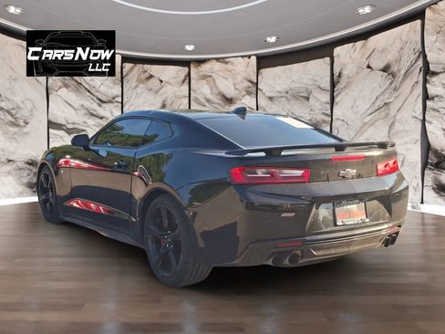 Used 2016 Chevrolet Camaro SS RWD image 4
