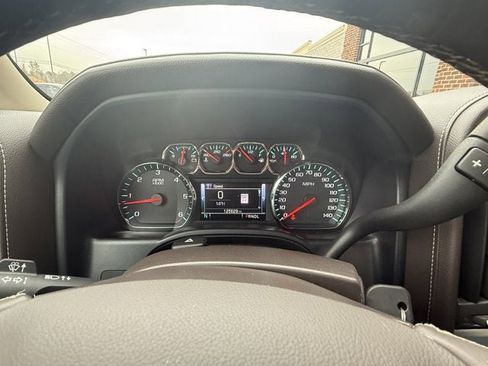 Used 2017 GMC Sierra 1500 SLT image 25