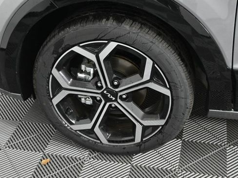 New 2025 Kia Niro EX Touring image 25