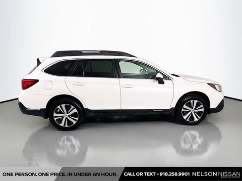 Used 2019 Subaru Outback 3.6R Limited w/ Popular Package #2 AWD/4WD image 4