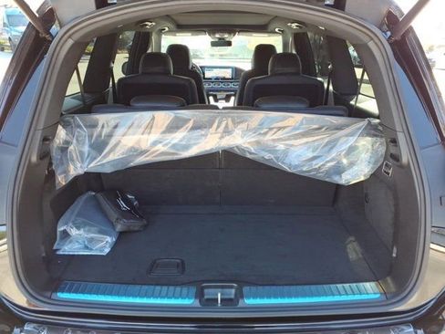 New 2026 Mercedes-Benz GLS 580 4MATIC image 23