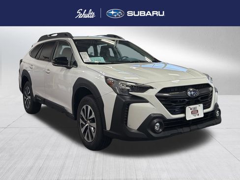 Certified 2025 Subaru Outback Premium AWD/4WD image 1