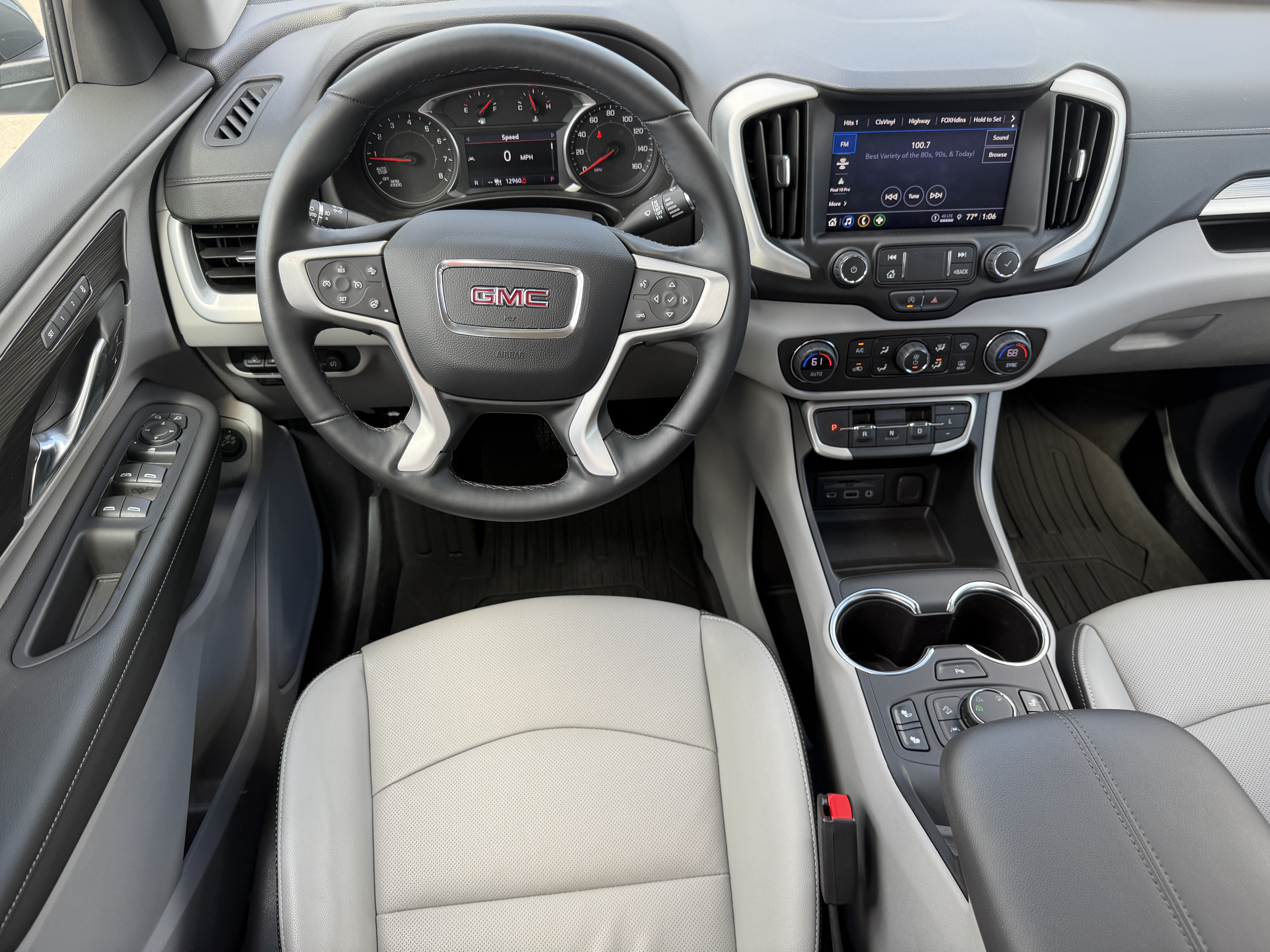 Used 2024 GMC Terrain SLT w/ Tech Package AWD/4WD image 13