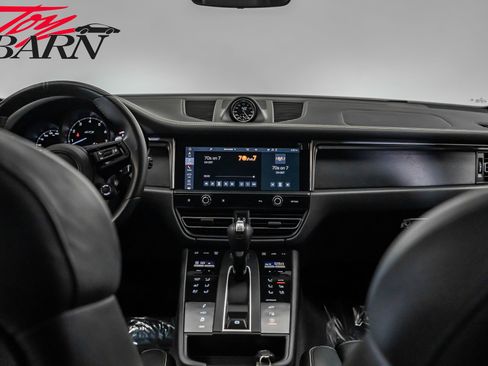 Used 2023 Porsche Macan GTS image 46