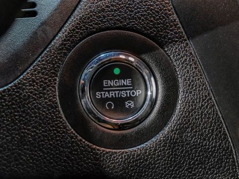 Used 2017 Ford Explorer XLT w/ Equipment Group 202A image 20