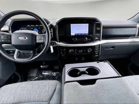 Used 2021 Ford F150 XLT image 9