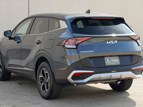 Used 2024 Kia Sportage LX AWD/4WD image 44