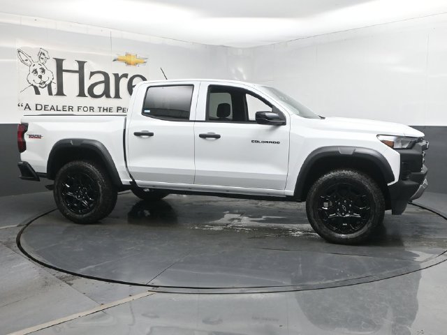 New 2026 Chevrolet Colorado Trail Boss AWD/4WD image 1
