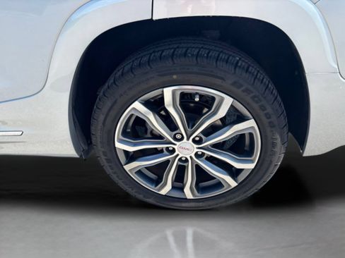 Used 2018 GMC Terrain Denali w/ Advanced Safety Package FWD image 33