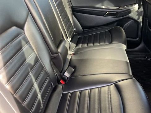 Used 2024 Ford Edge SEL image 32