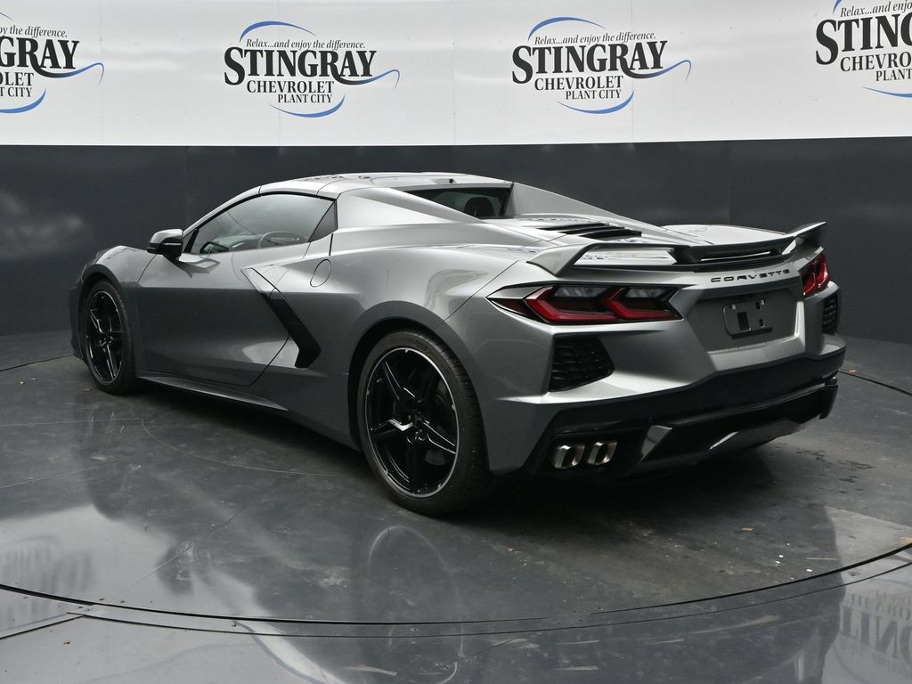 Used 2022 Chevrolet Corvette Stingray Premium Conv w/ Z51 Performance Package RWD image 5