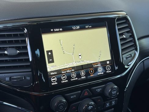 Used 2021 Jeep Grand Cherokee Limited w/ Premium Lighting Group image 4