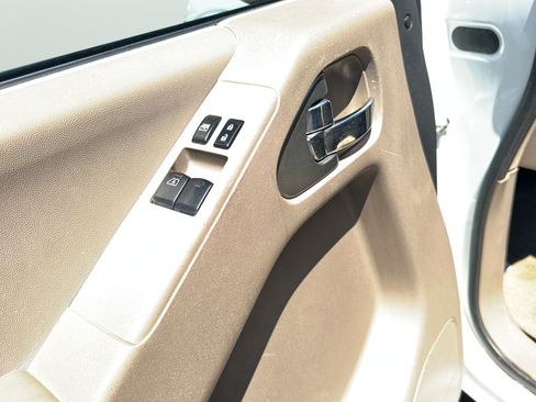 Used 2017 Nissan Frontier SV RWD image 20