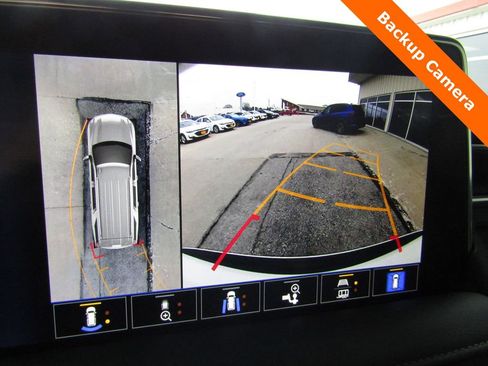 Used 2023 Chevrolet Tahoe Z71 w/ Luxury Package image 20