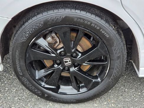 Used 2023 Honda Odyssey Sport image 12