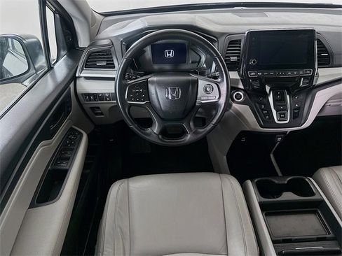 Certified 2024 Honda Odyssey EX-L image 4