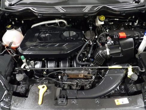 Used 2021 Ford EcoSport Titanium image 19