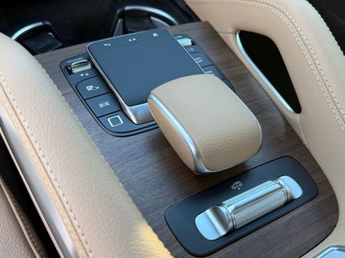 New 2026 Mercedes-Benz GLE 580 4MATIC image 24