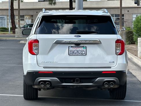 Used 2021 Ford Explorer Platinum w/ Equipment Group 601A AWD/4WD image 7