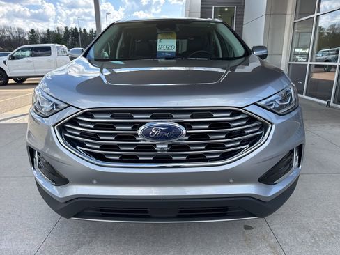 Certified 2021 Ford Edge Titanium w/ Equipment Group 301A AWD/4WD image 11