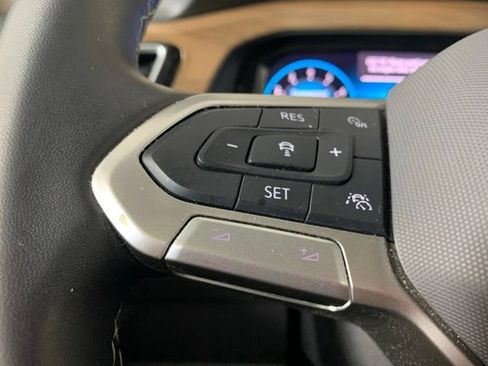 Used 2024 Volkswagen Atlas SE AWD/4WD image 31