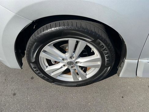 Used 2015 Nissan Quest SL image 15