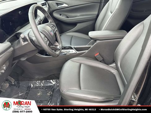 Certified 2024 Buick Encore GX Sport Touring w/ Comfort Package AWD/4WD image 19