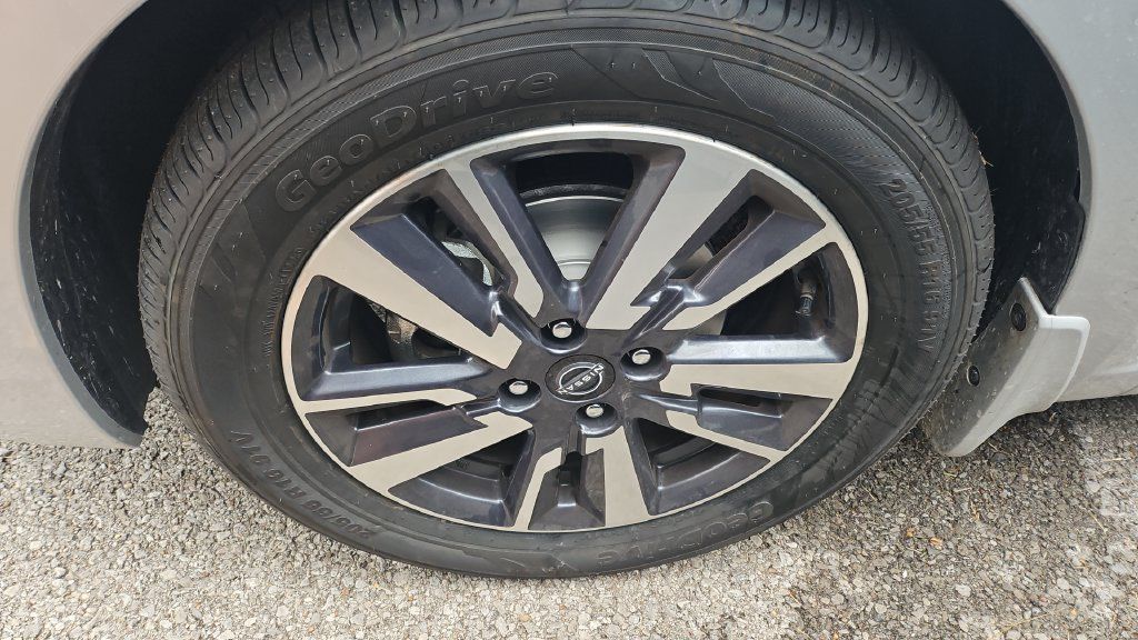 Certified 2023 Nissan Versa SV w/ Trunk Package FWD image 7