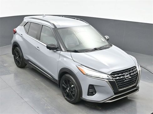 Certified 2024 Nissan Kicks SR w/ SR Premium Package image 35