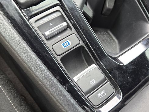 Used 2024 Honda Accord Sport image 7