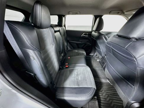 Used 2024 Mitsubishi Outlander SE AWD/4WD image 26